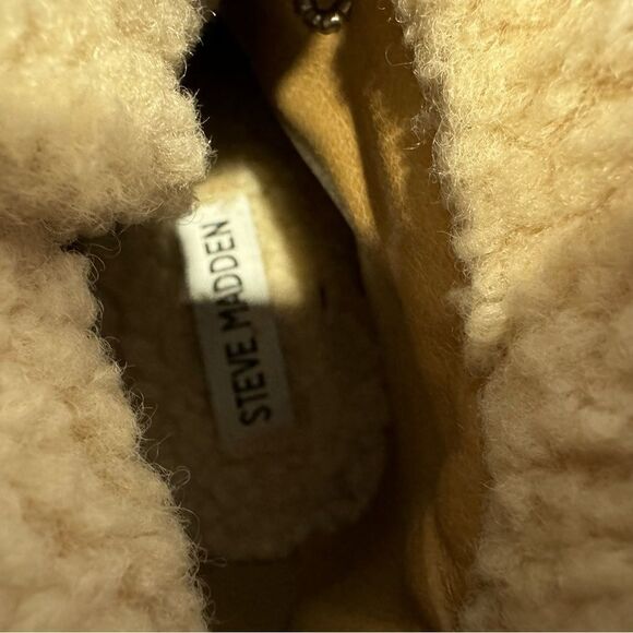 Revolve Steve Madden Reyen Shearling Ankle Boots NWOT - Picture 11 of 12